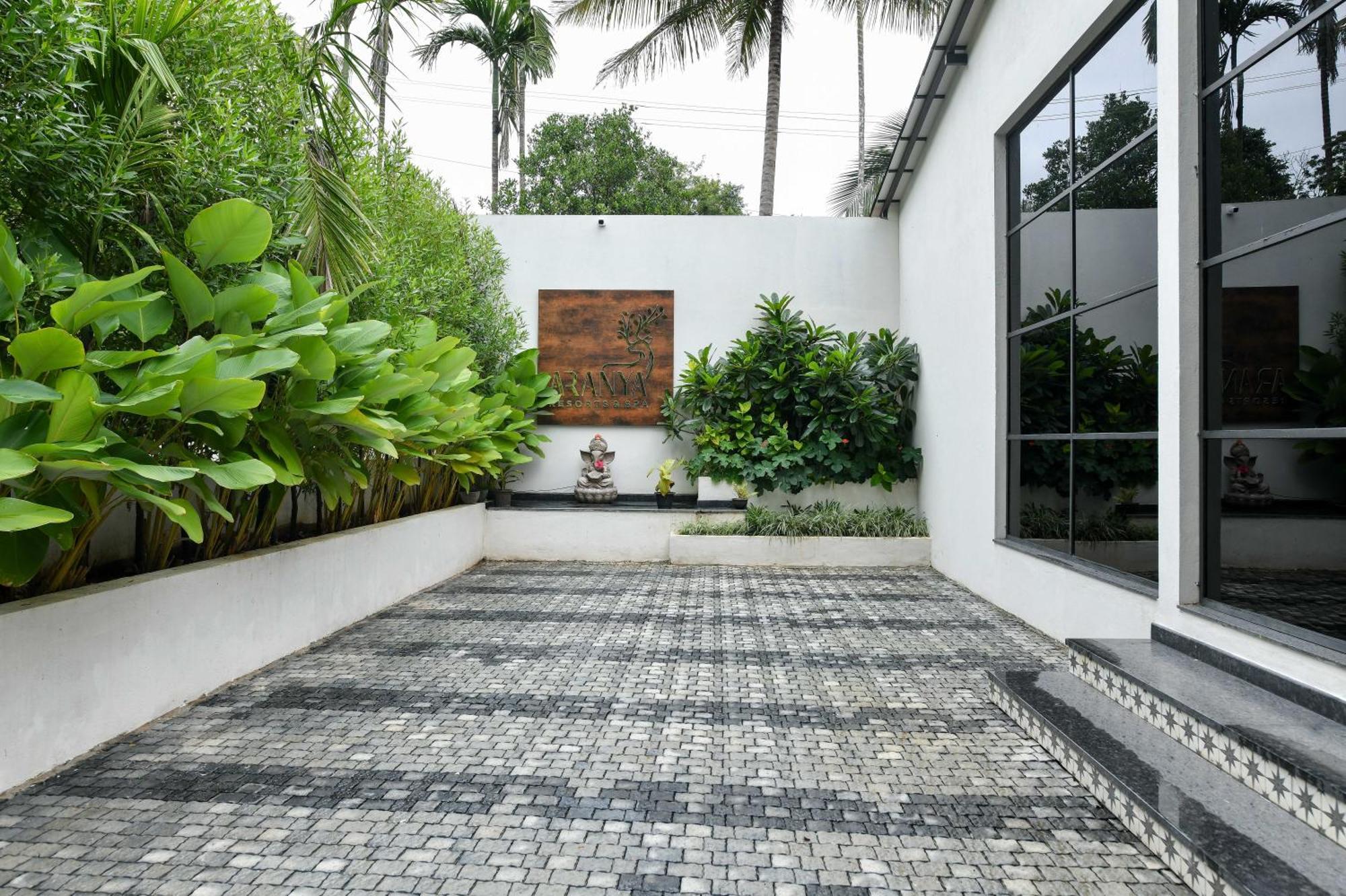 Inventree Aranya Resort & Spa Madikeri Esterno foto